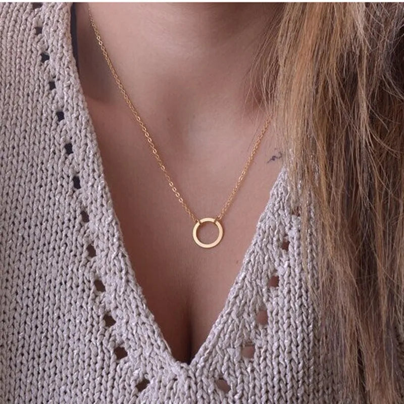 Minimalist Round Stick Pendant Necklace for Women