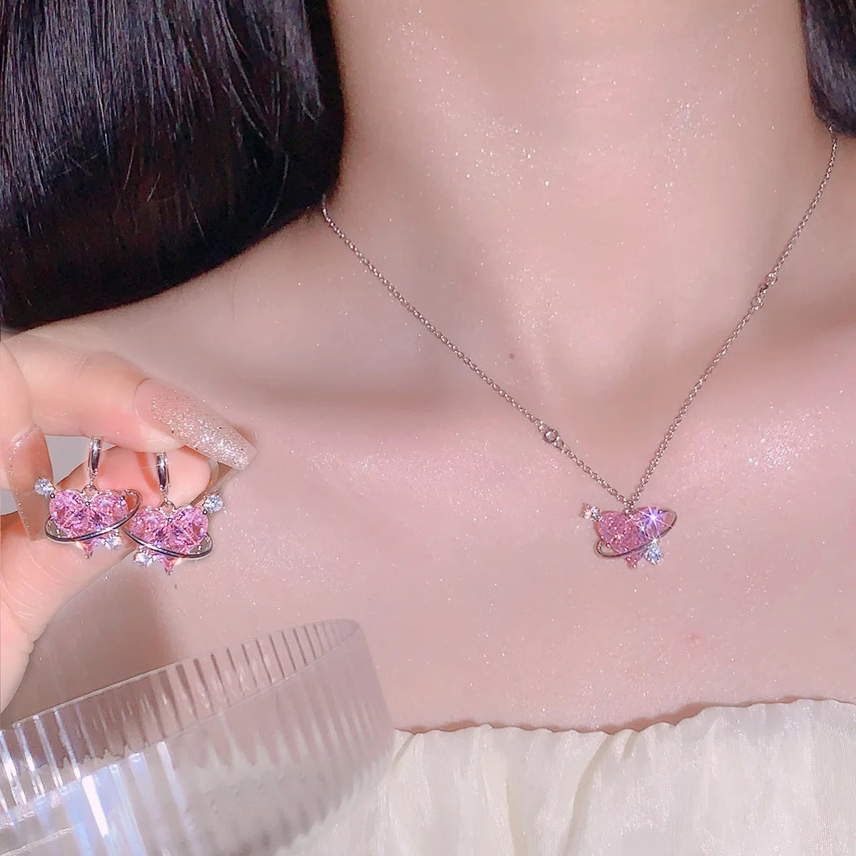 Heart-shaped Zircon Pink Crystal Pendant Necklace Set