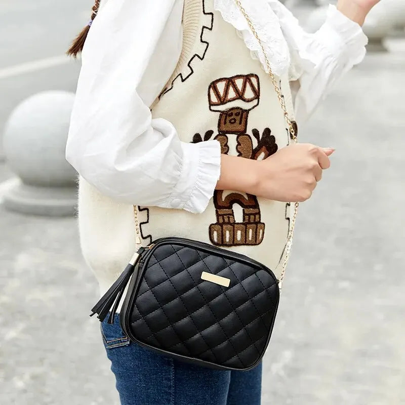 Embroidered Pattern Shoulder Bag